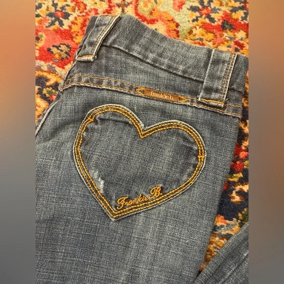 Frankie B Y2K Vintage Low Rise Flare Leg jeans with heart butt detail - Size 2 - Picture 2 of 9